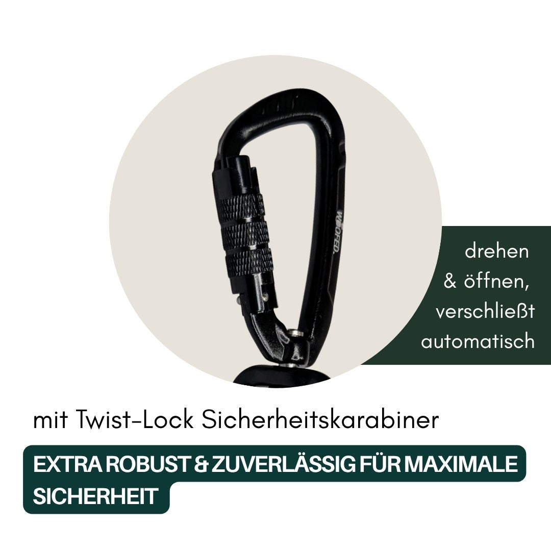 Nahaufnahme schwarzer Twist-Lock-Sicherheitskarabiner mit geriffeltem Schraubverschluss, seitliche Ansicht vor beigem Kreis