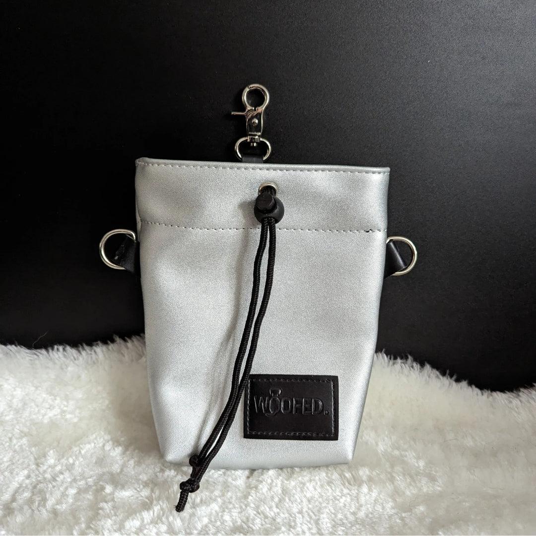 Leckerlibeutel Silber Kunstleder Futterbeutel