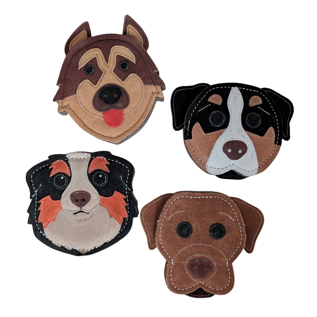 Natürliches Hundespielzeug aus Wollfilz mit Rassehunden wie Schäferhund, Labrador, Australian Shepherd und Großer Schweizer Sennenhund 